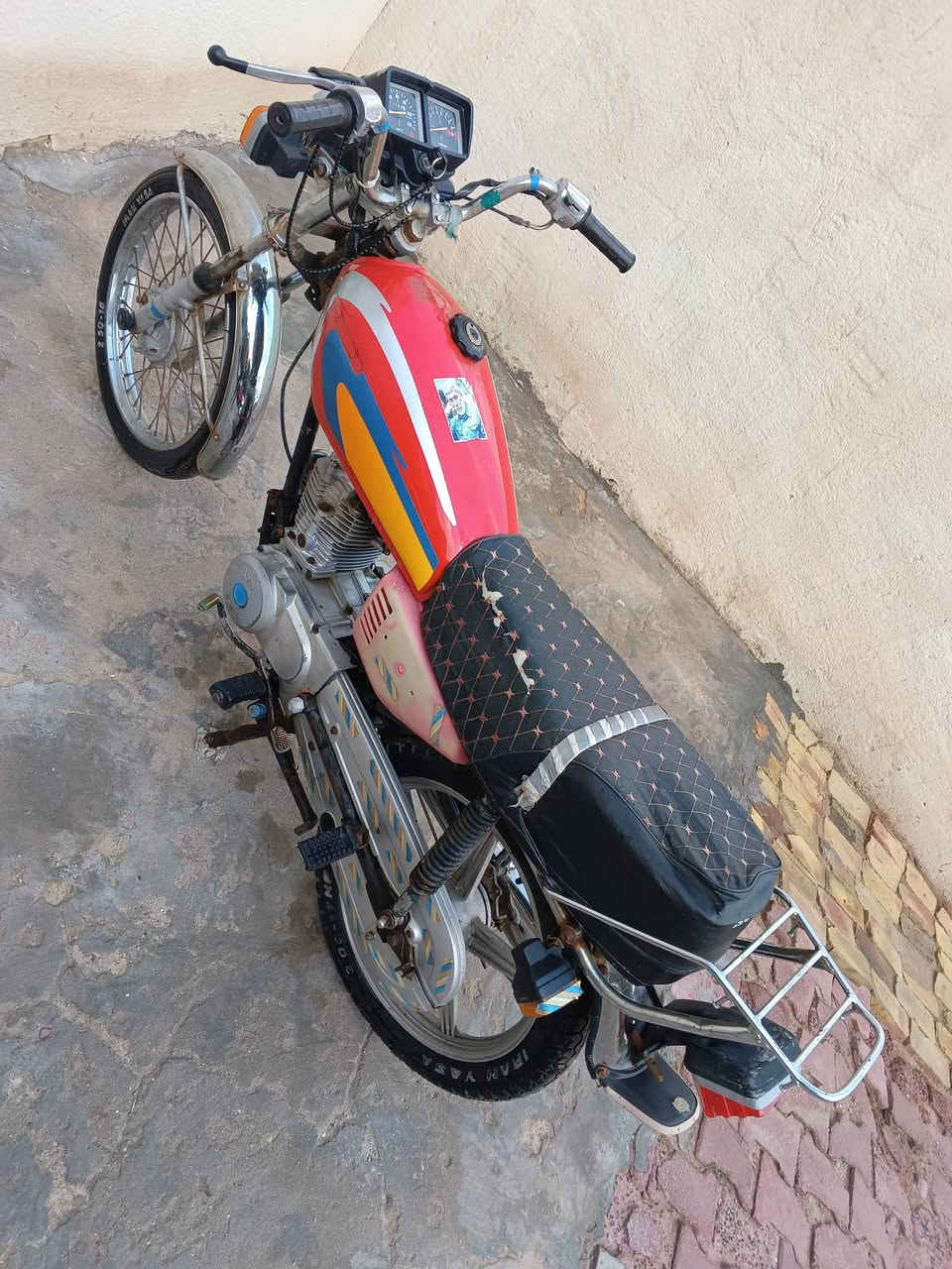 سلام عليكم دراجه لبيع موديل 15اواق اصولي السعر 750وبيه مجال العنوان الميمونة رقم ***********
