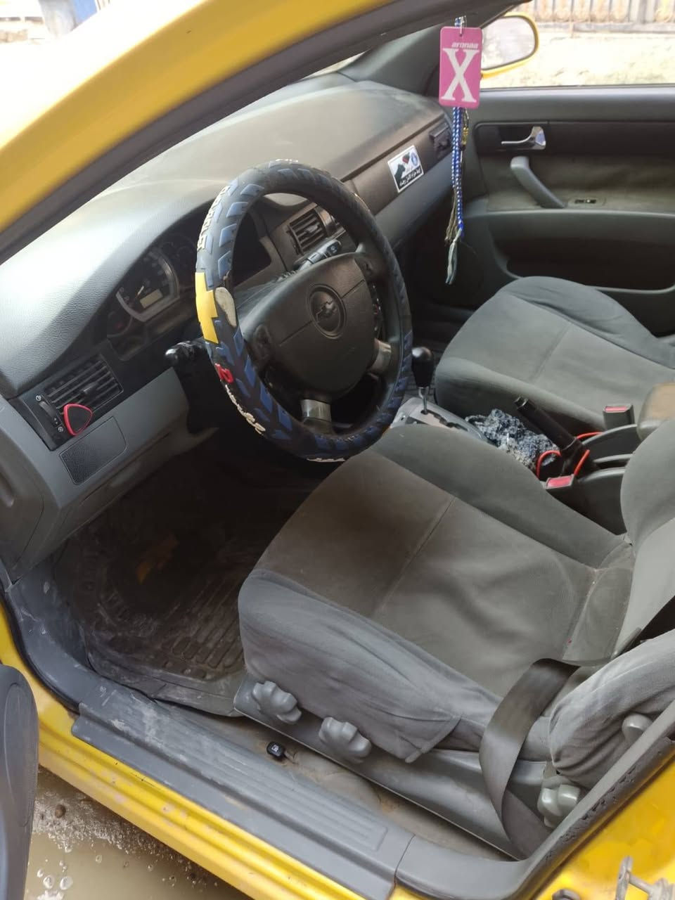 السلام عليكم للبيع اوبترة الشركة العامة موديل 2012 السيارة بية فقط جاملغ بارد شبر والكلير مكشر  السونار موجود السيارة بيهة شاشة تحكم ستيرن منضومة لايت جديدة رقم بغداد انكليزي مصفرة هيئة وغرامات بسمي تحويل مباشر المكان بغداد الشعب الرقم *********** غير متواجد على الواتساب ***********هذا الرقم مال الواتساب السعر 70وبيهة مجال
