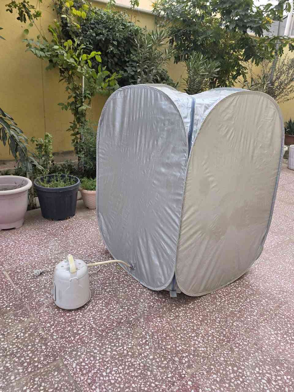 السلام عليكم للي عنده اهتمام بالرياضة والصحة البدنية
لدي مسطبتان وحمامان بخاريان من لديه الحاجة ويرغب بالشراء هذه الأغراض معروضة للبيع وهذه صور الاغراض ملاحظة  الحمام البخاري الوردي نفس الرصاص ولذلك لم افتحه


**إذا كنت صاحب هذا الإعلان وتريد حذفه لأي سبب، رجاءا أرسل رسالة إلى الدعم الفني**