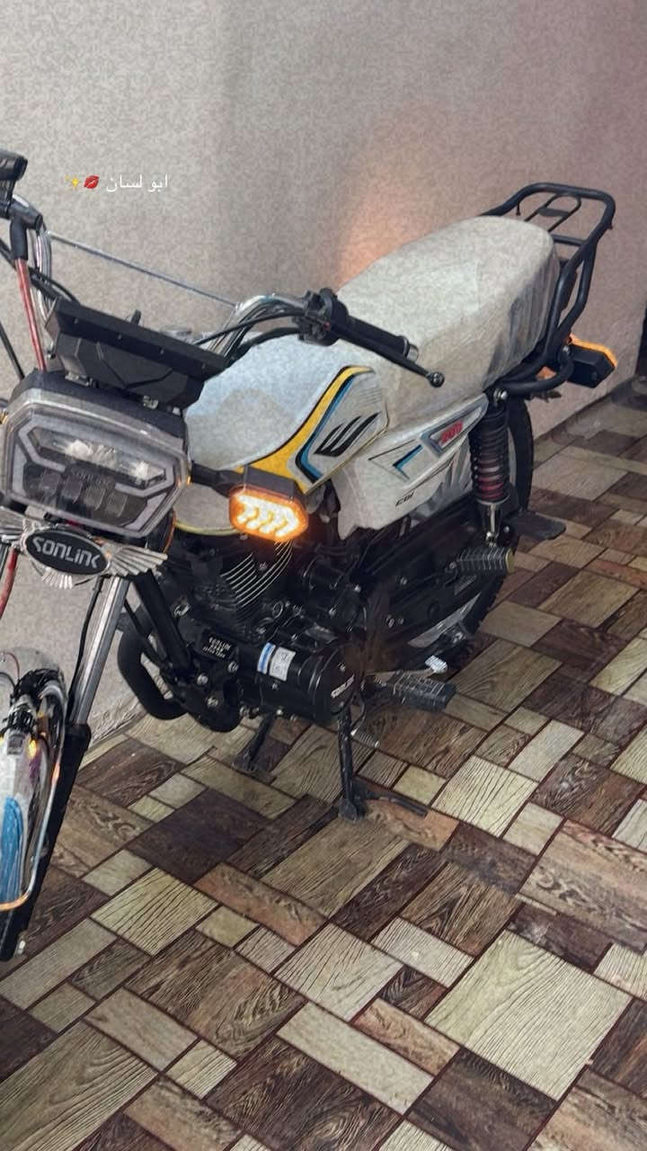 سلام عليكم دراجه يراني. 5 كير ما صار هواي من خذتها دراجه جديده. كلش سعر 900. ***********
