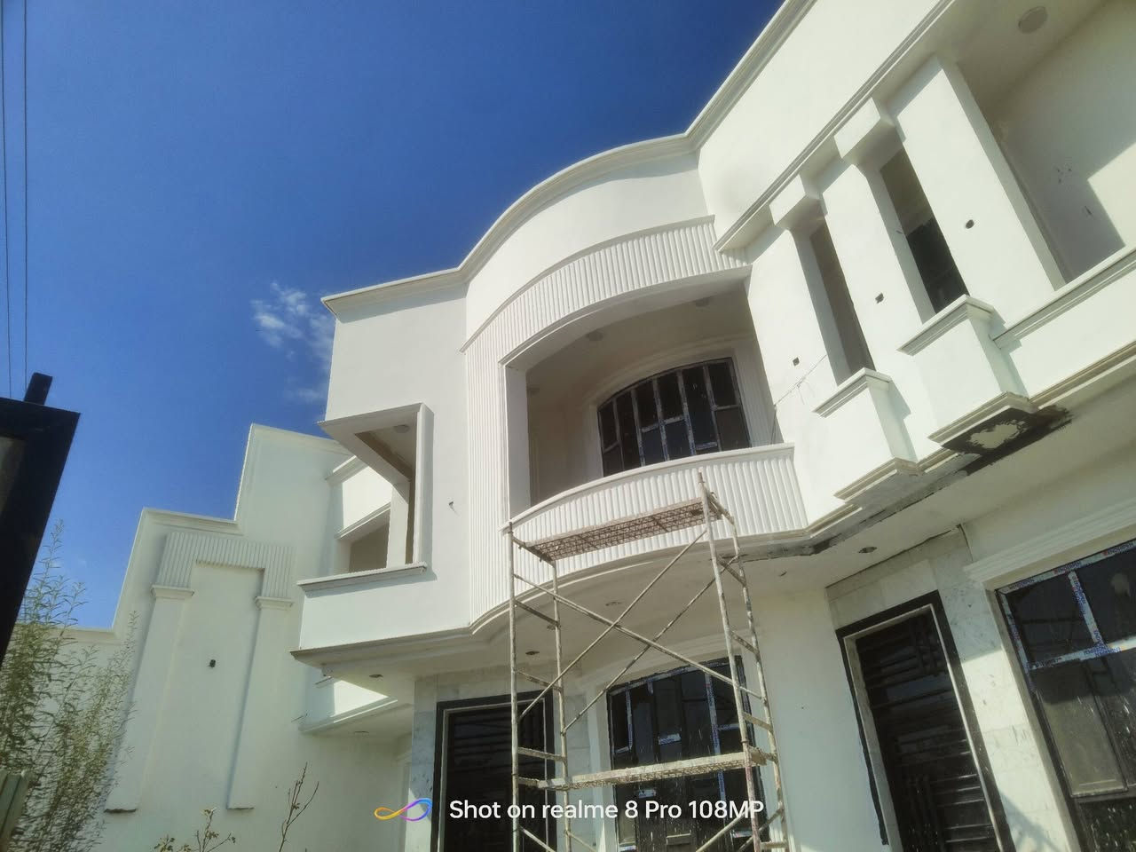 السلام عليكم خلفة ديكور واجهات لبخ صقل و تطعيم تغليف فوم تركي
***********
