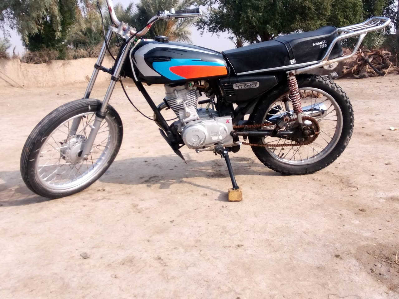 اسلام عليكم
دراجه البيع نضيفه شاصي 19نضيف 
دبلات امامي تانكي صفحيات صالنصا كشن جدد 
سعر خاص مفتوح مكان غراف 
***********
