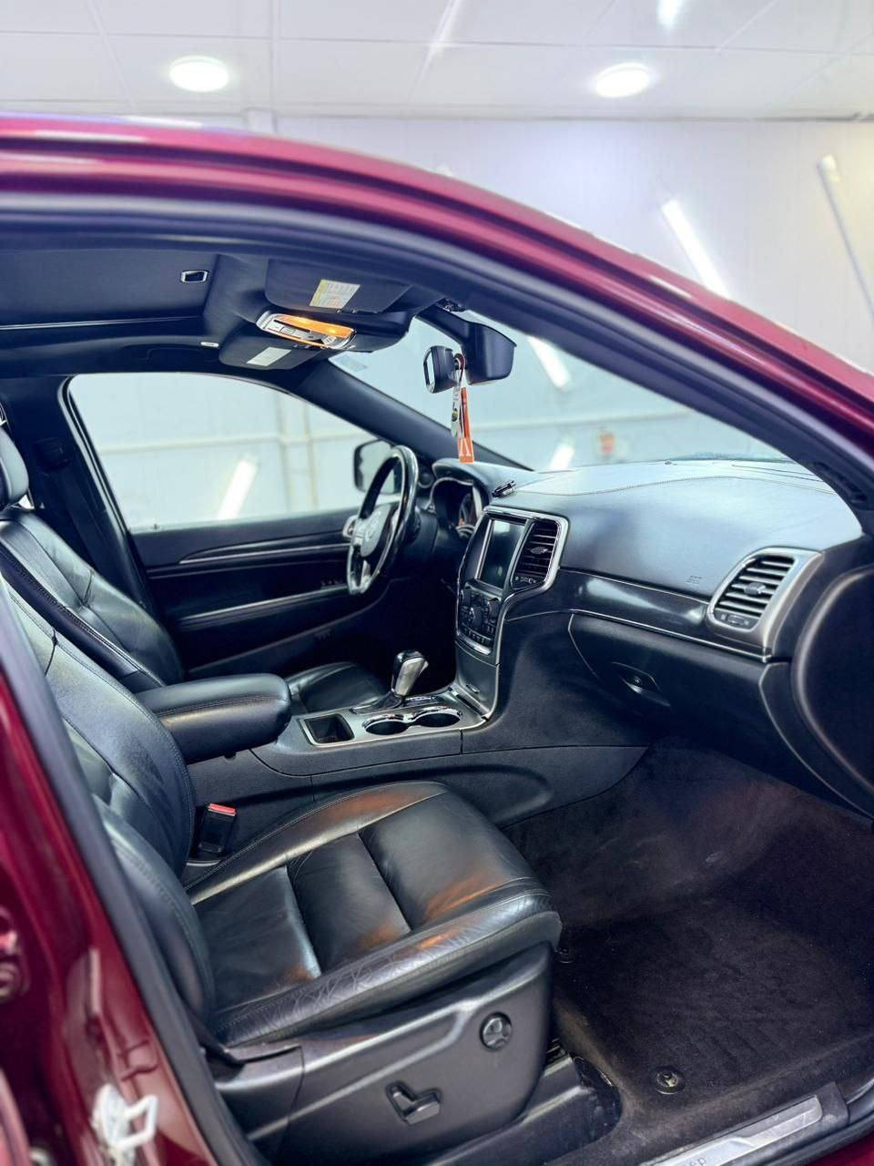 السلام عليكم
جيب 2018
وارد امريكي
عداد المسافة 72الف
مواصفات Limited
فتحة سقف
رادار خلفي
رادارات جانبية
كراسي جلد
كراسي مدفأة خلفي امامي
مانع تجاوز
اوتو استوب
استيرنك مدفأ
كشافات امامية
كراسي كهرباء
ميموري كرسي السائق خزن
كَير محرك مكفولات 
محرك 6 سلندر3600
حساسات خلفية 
جنطة كهرباء
تشغيل عن بعد
رقم بغداد
مكان السيارة الانبار فلوجة 
السعر 19000 السونار مرفق مع الصور
ترهم مراوس حسب القناعة
***********
***********
***********
