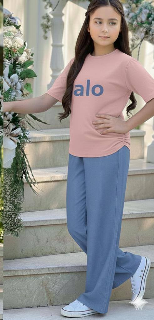 "عارفين إن 'المحير' هو أصعب مقاس في السوق؟ 🤔
عشان كدا في مصنعنا، ركزنا في تشكيلتنا الجديدة على مقاسات المحير (أولادي وبناتي) بقصات عصرية تطلبها الزبائن بالاسم، بجانب طبعاً الترنجات الرجالي والحريمي.
✅ تسليم فوري للكميات.
✅ تلبيس مرتاح ومقاسات مظبوطة.
✅ أسعار خاصة جداً للطلبيات الكبيرة.
​لا تضيع وقتك في التدوير، استلم من المصنع مباشرة ونوع بضاعتك.
💬 
#جمله_فقط


**إذا كنت صاحب هذا الإعلان وتريد حذفه لأي سبب، رجاءا أرسل رسالة إلى الدعم الفني**