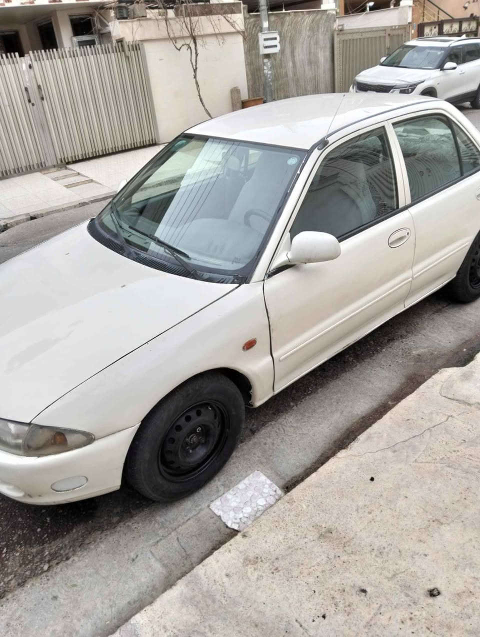 بروتون ٢٠٠٤ گير اتوماتيك تةبريد جام كارةبايي گيرومةكينةي بةشةرت تايةو باتري نوي سةيارةيةكي بيكيشةية دةعمو ليدراوي قورسي نية
*********** Singapore
