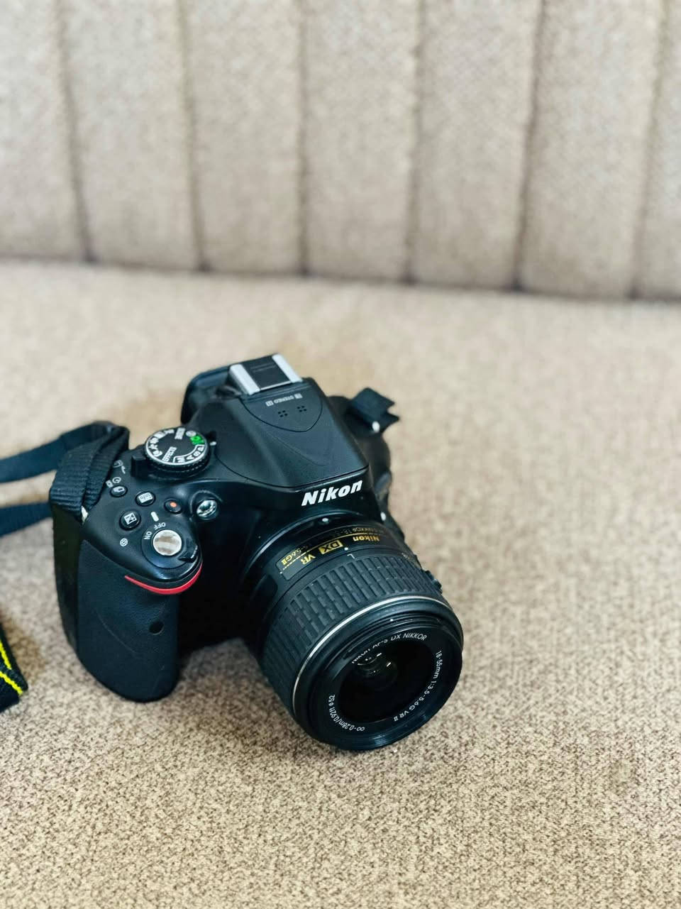 نيكون  5200D استخدام شخصي شترها مايعبر 4k / جديدة جديدة جديدة شرط النظافة فول
 مكاني موصل 
السعر 350 الف وبي مجال 

للتواصل خاص او على الرقم ***********
