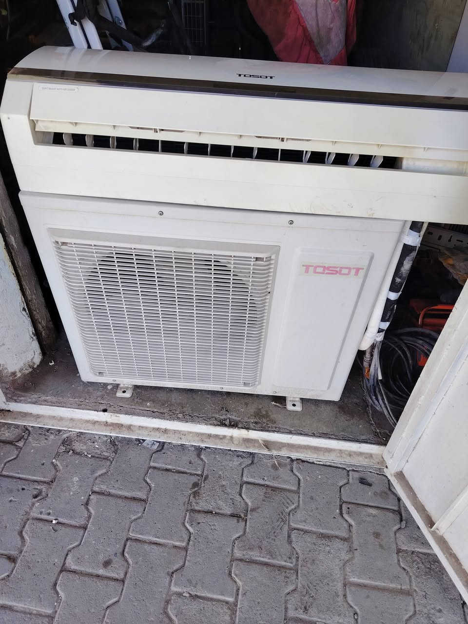 للبيع سبلت 2طن توسوت شغال 
بسعر مناسب ***********
