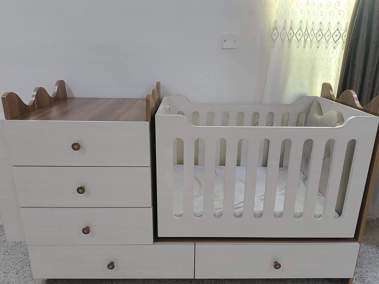 سرير طفل هزاز  خشب ثقيل mdf
5مجرات وباب تعليق 
 السعر 100وبي مجال 
الأستفسار ع الخاص


**إذا كنت صاحب هذا الإعلان وتريد حذفه لأي سبب، رجاءا أرسل رسالة إلى الدعم الفني**