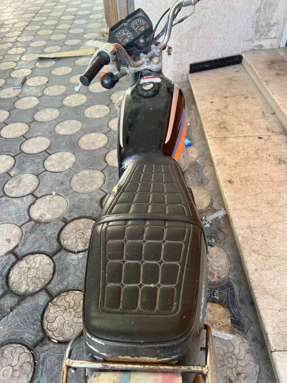 دراجه ايراني حلوه ونصيفه فول نضافه
ماعدا حادث بسيط بيها
دراجه هندر واحد
فول نعومه
دراجه اوراق
مكاني بصره القديمه
*********** البصرة, العراق
