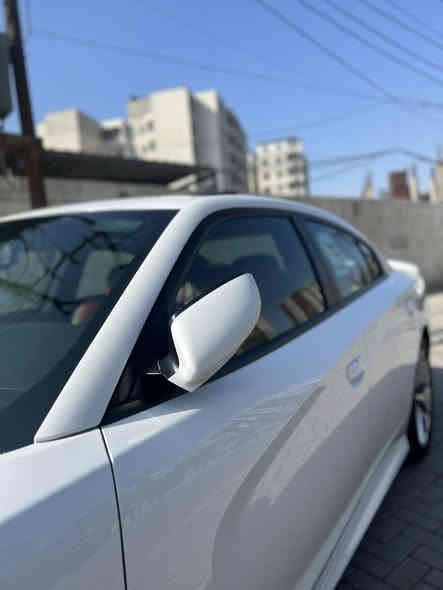 السلام عليكم 
النوع : دوج جارجر خليجي ( وكالة هارلم ) 
الموديل : 2021
عداد المسافه : 14 
الرقم : بغداد انكليزي الجديد 
* السياره : كفاله عامه حتى من الشخط 
* بعده بوضع الزيرو 
المواصفات : GT Plus
* اعلى فئه بلمواصفات 
العنوان : بغداد - السيدية 
السعر : 315 ورقه وبيه مجال 
باقي التفاصيل الاتصال ؏ الرقم او واتساب 
***********
