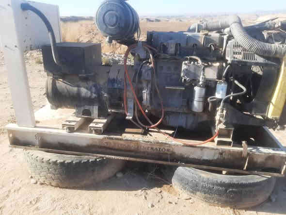 سلام عليكم
للبيع مولده دويز
حجم 1013
اربع بساتم 100kva
عنوان: كركوك/ داقوق
الهاتف:***********
***********
