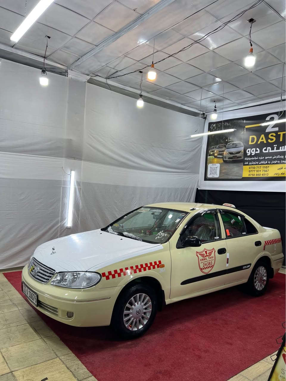 سةني 2009 نمونة لةجواني 
گير عادي 
سةنةوي نوئ 
3 پارچةي پشتي هةية و ناو سپيري گرتوة 
گيرو مةكينةي و توندو تؤلي بةشةرت 
4 تاية و ويليي حةسيري نوئ 
لةشاري كؤيةم 
سحري 97 وةرةقة و مةجالي كةم 
*********** كويسينجاك, أربيل
