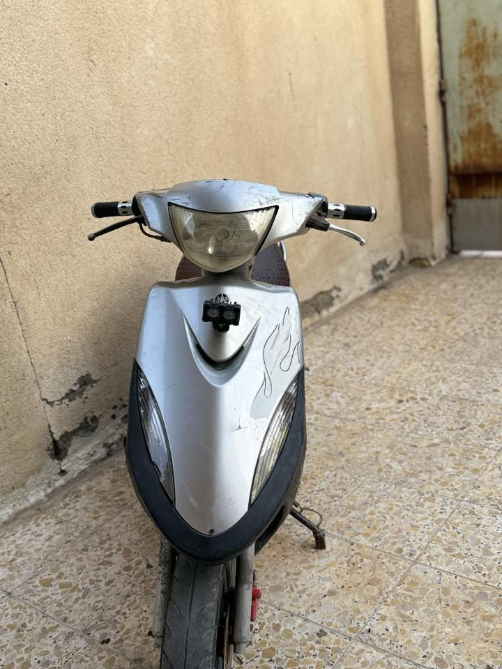 سلام عليكم 
ماكس عدله بوشه 49
مفتوحه مره وحده فقط 
دراجه كلهه بلاديه 
شوف بعينك 
البصره الهارثه 
***********
