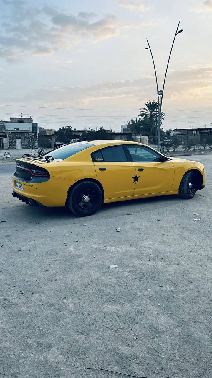 جارجر بوليسي موديل 2020 اصل رقم بصره تحويل شوكت مايعجبك. سياره جاهزه من كلشي كير الاف  مكينه. هيمي. سياره. احلااا من الصوره *********** بصره قضاء المدينه. سياره. خط كربلاء.
