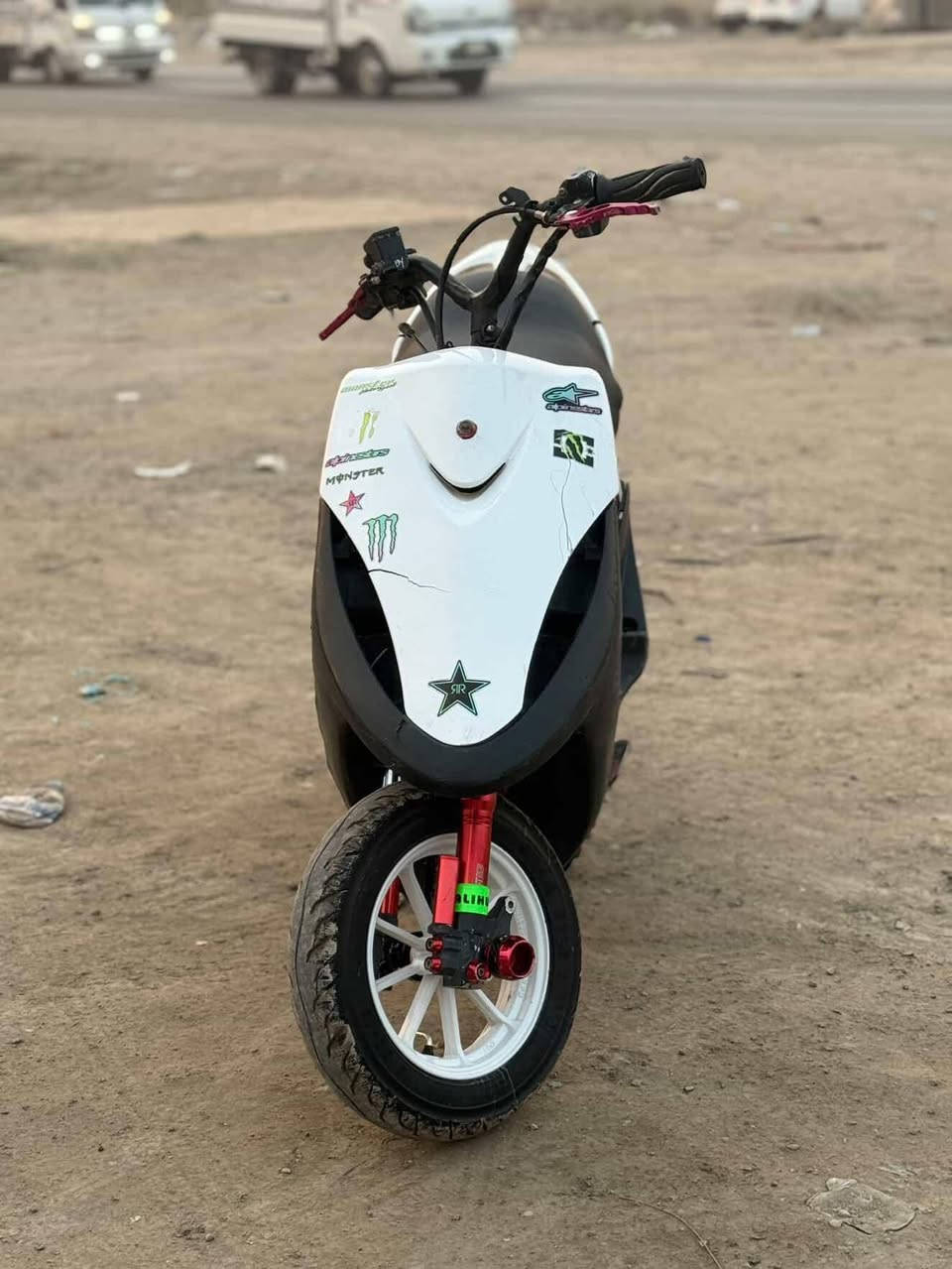 السلام عليكم دراجه شلعه ومعدل خير من الله سلف الدراجه اريدها ب350 وبيها مجال ***********
