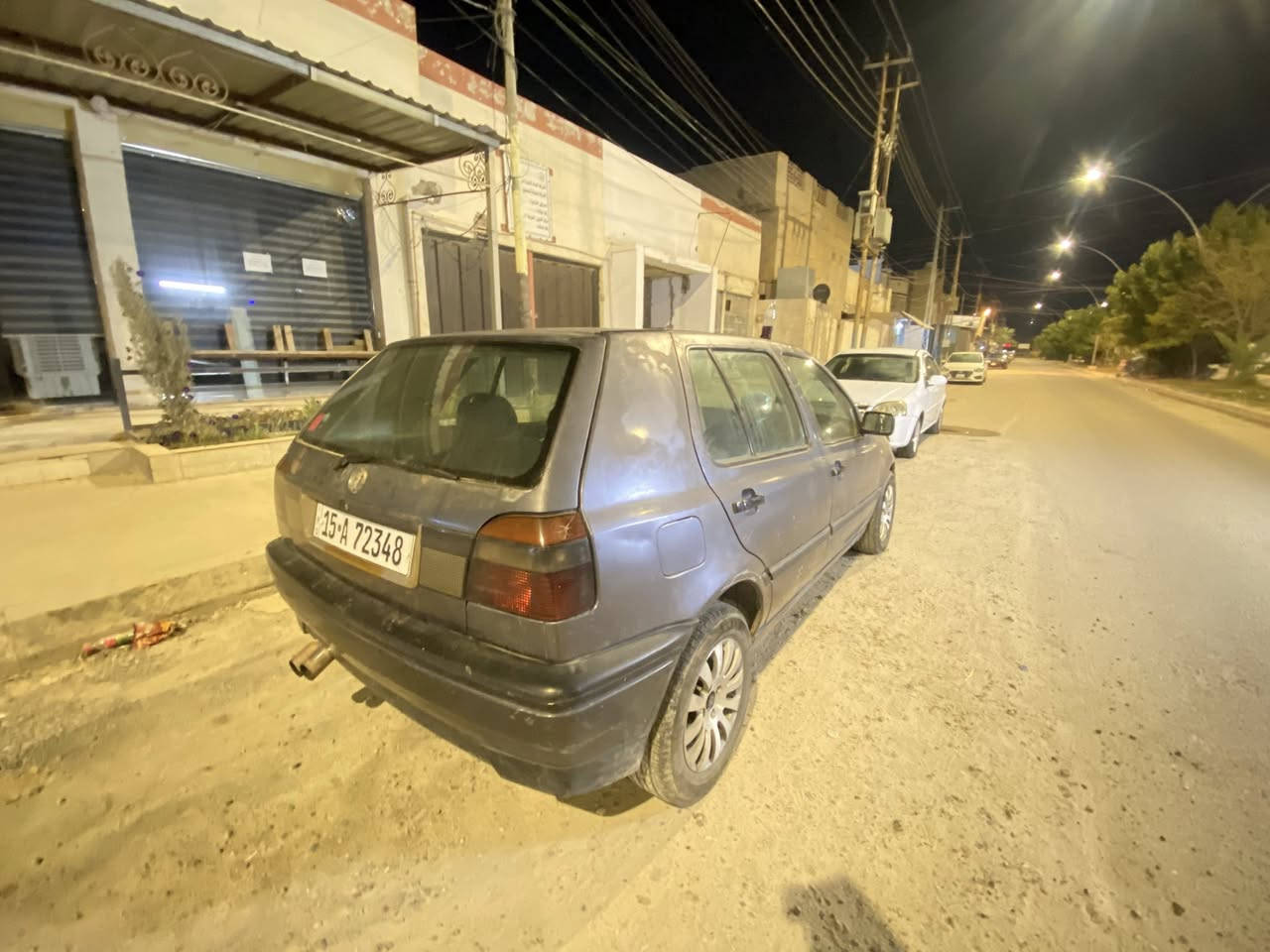 سلام عليكم كولف  موديل ١٩٩٢ سنوية جديدة رقم جديد محرك خير من الله كير خير من الله تبريد شغال بس ناقص غاز  وفيوز كهربائية شغالة كلهن انارة عالي وناصي اشارة يمنة ويسر دبل اشارة رقم انبار مكاني فلوجة 
ويل جديد سنتر لوك شغال ريموت تقفيل وفتح سعرة ٣٢ رقمي ***********
