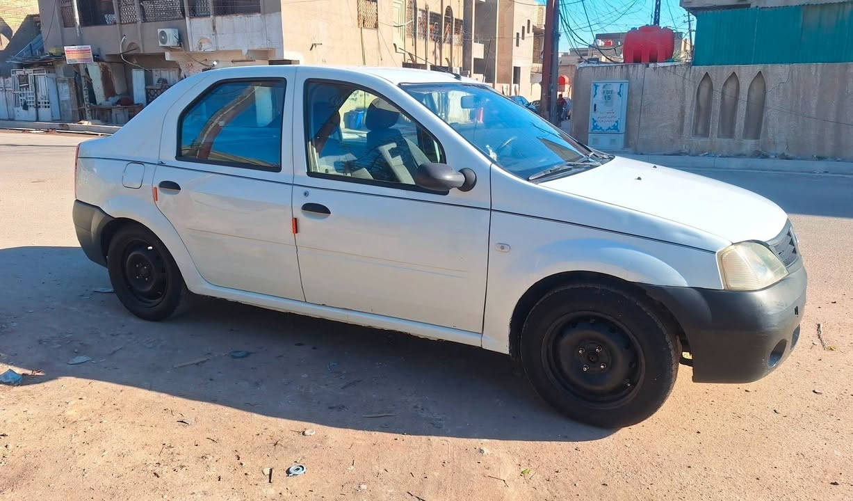 السلام عليكم  للبيع رينو لوكان موديل 2010  رقم كربلاء تحويل مباشر  محرك وكير كفاله بيها صبغ هلالات فقط  مكان السياره بغداد البلديات   السعر 45 $     للاستفسار ***********
