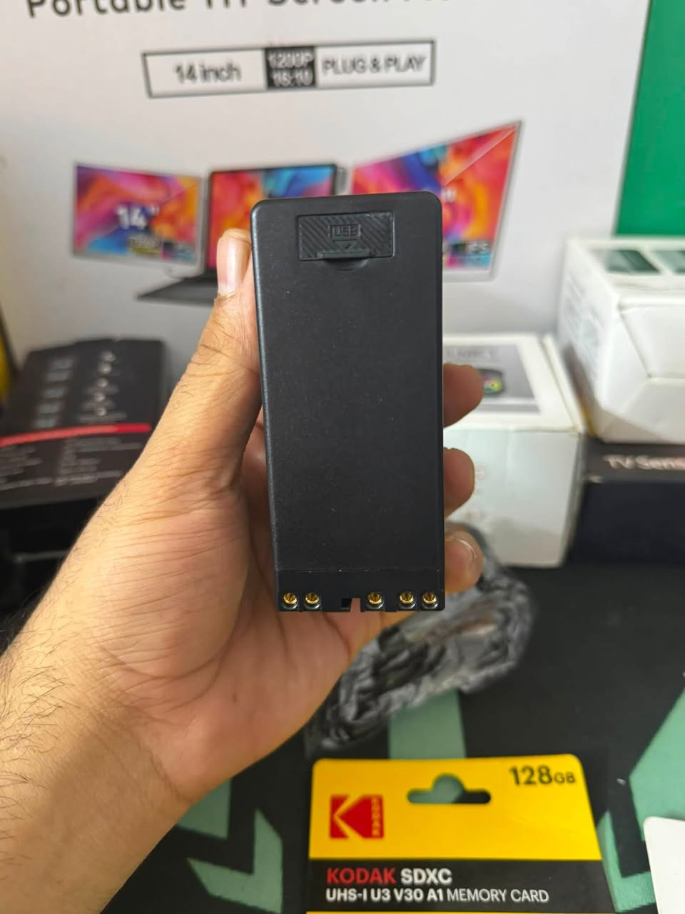 بطاريه يرهم  هاي للكاميرات مثل Sony FX6, FX9, FS7
السعر 30 وبلعافيه


**إذا كنت صاحب هذا الإعلان وتريد حذفه لأي سبب، رجاءا أرسل رسالة إلى الدعم الفني**