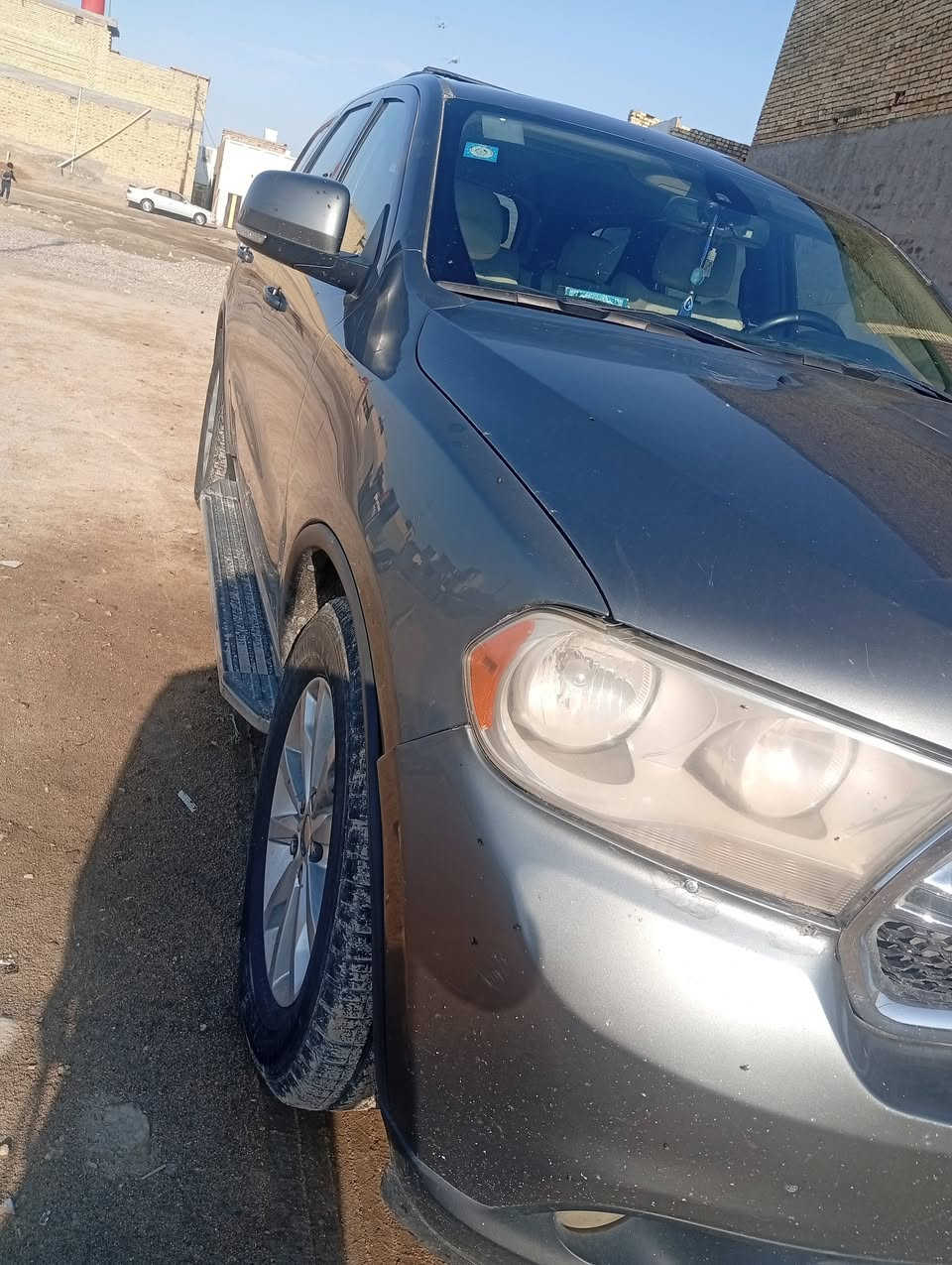 السلام عليكم للبيع دوج دورنكو 2011فول مواصفات فتحه بصمه تشقيل عن بعد جنطه شفط شاره بل مري مكينه كير اكسن برامكيت  مكينه 3600 سياره خير من الله رقم بغداد مكاني ذي قار الاستفسار على الرقم ***********السعر 180
