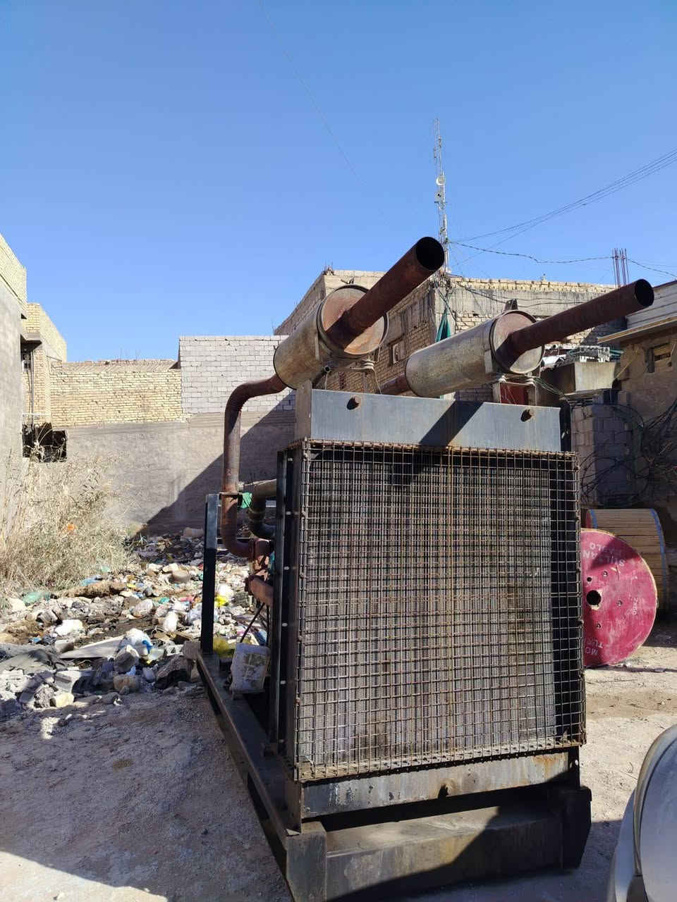 السلام عليكم
متاح دايو 8 مكينه استندر توليد 300 kv بلادي
 سعرها مناسب 
كربلاء طوريج ***********
