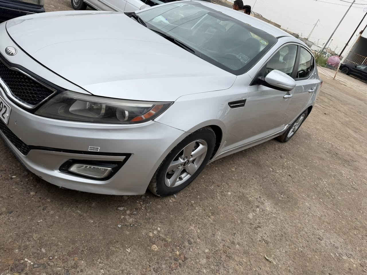 كيا اوبتيما رقم نكليزي بسمي تحويل او وكالة 
سياره نظيفه جدا ماشيه ١١٤ 
تبديل بنيد وجاملع بدون صبغ 
وصبغ باب اثر شخوط فقط
كير مكينه شرط مكان سوق الشيوخ
سعره ١١٨ وبيهً مجال بيع او مراوس 
***********
