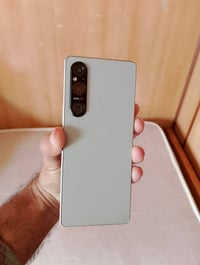 سوني اكسبيريا 1 V • نسخة يابانية • نضافة ١٠٠%