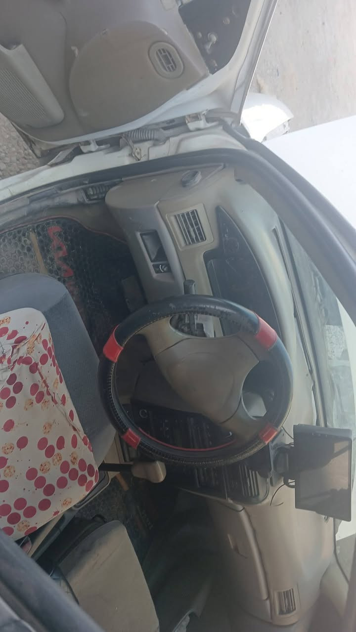 السلام عليكم للبيع سيفيا موديل 93 كهربائيات كله شغاله  محرك بي تبخير قليل كير جديد تخم تاير تحويل مباشر  بغداد التراث تقاطع  درويش*********** ... قفل 27
