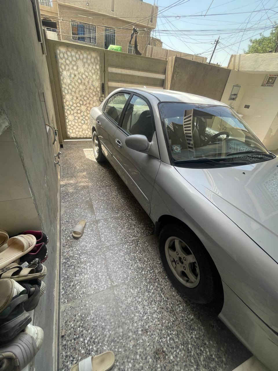 سياره سوناته 2001 للبيع باسمي *********** 
المكان بغداد الامين الثانيه
