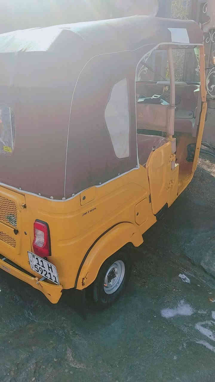 السلام عليكم تكتك 21, شهر 10,
رقم انكليزي بأسمي تحويل ثاني يوم 

كلشي موضح كدامك بلصوره 

تكتك خير من الله 
 
السعر 7/500قفل
العنوان مدينه الصدر 

***********
