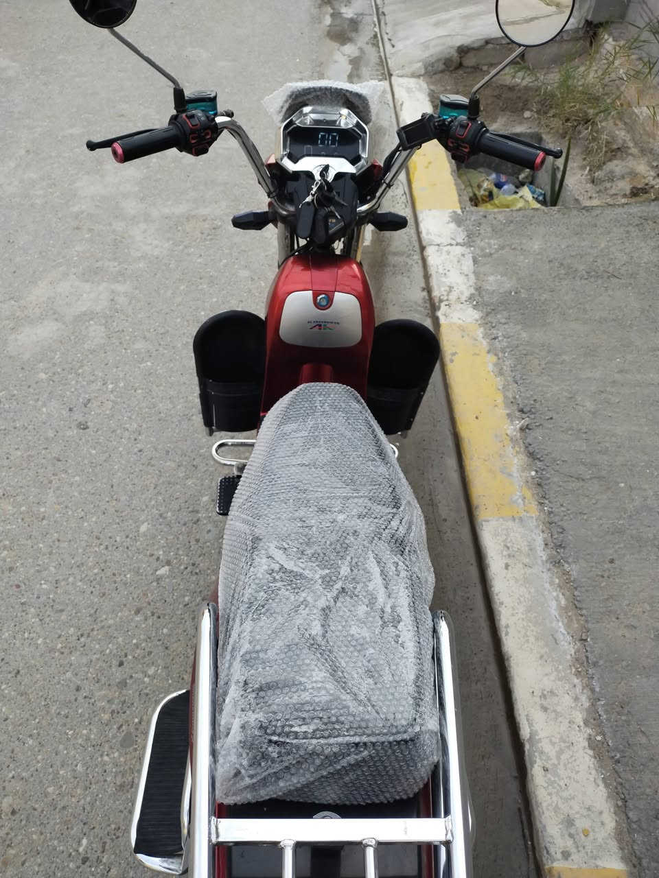 سلام عليكم دراجه شحن للبيع موديل 2024خمسه باتري علفحص دراجه حيل نضيفه للستفسار الاتصال على الرقم ***********مكاني فلوجه
