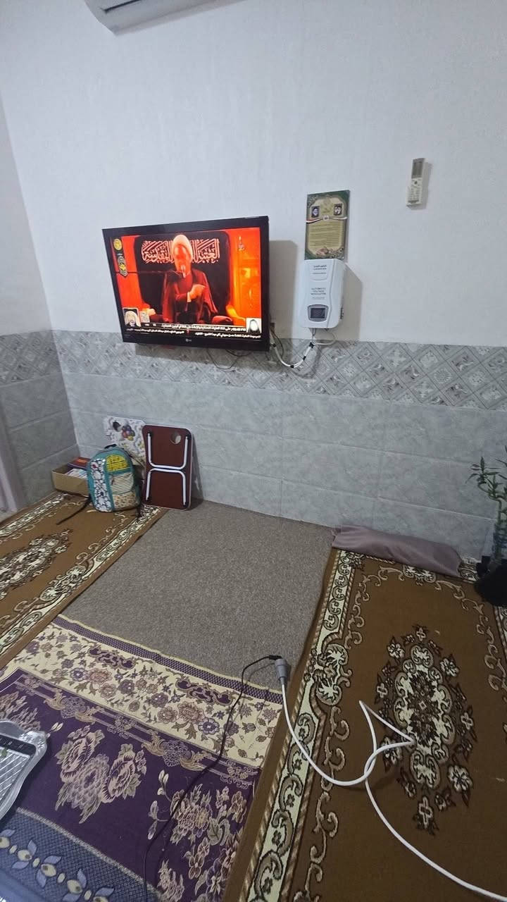 سلام عليكم بيع مستعجل  بيت ١٠٠متر طابق واحد بيه كافه الخدمات مدارس  مي كهرباء مجاري كربلاء رابط الزبيليه مجمع السفيرسعرة سعرة ٨٥  اوبيه مجال اتصل وتدلل *********** *********** حتى اقصاد ابيعه ونزل اسمك سهم موقرار الله شاهد بيتي لا دلال ولا مروج
