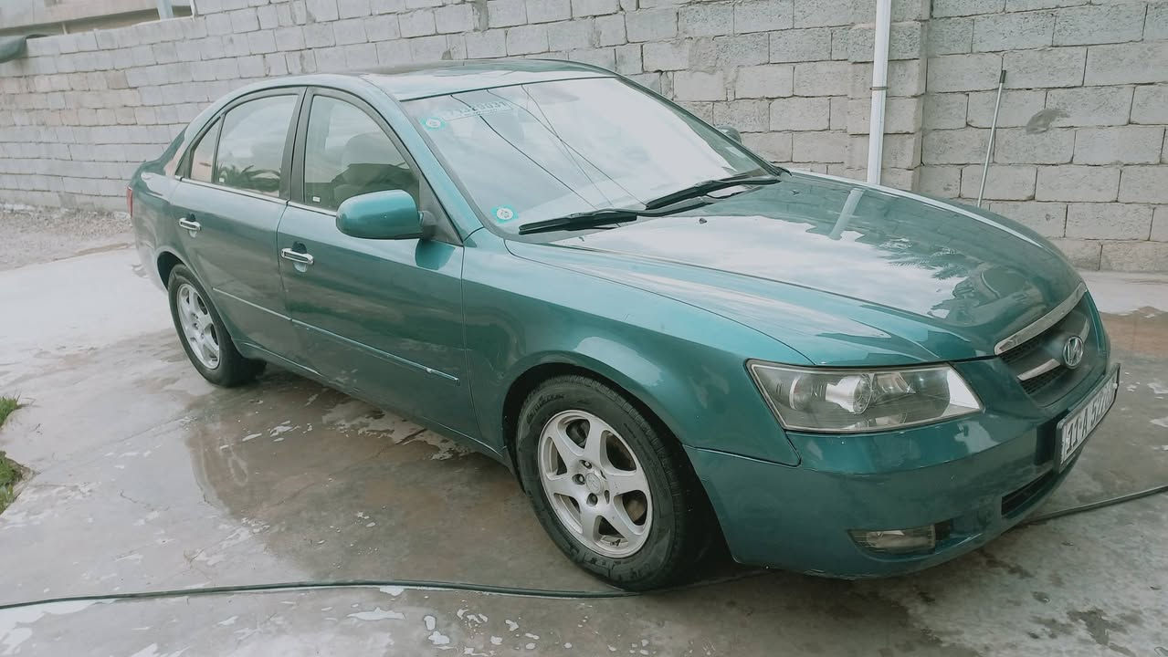 بيع مستعجل من رخصة الادمن سوناتا مقدس بغداد ٢٠٠٦ بأسمي سنويه وهزه جديده السياره كامله من كل النواحي مصبوغه عام اثر جراد صبغ درجه اولى وارد أمريكي قطعتين تصليح  المو شراي رجاء لا يعلق ولا يتعبني كلشي بالسوك موجود السياره احلى من الصور تجي وتشوف بعينك السعر ٧٨$ بيهة مجال المكان بغداد القريه النفطيه إتصال ***********
