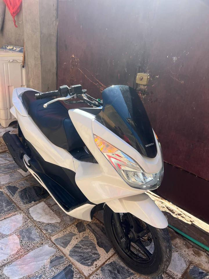 السلام عليكم دراجه pcx جيل الثاني ياباني مكفول محرك مامفتوح المكان ماشيه 60 ألف  المكان كوت السعر تصال ع رقم التالي 
***********
