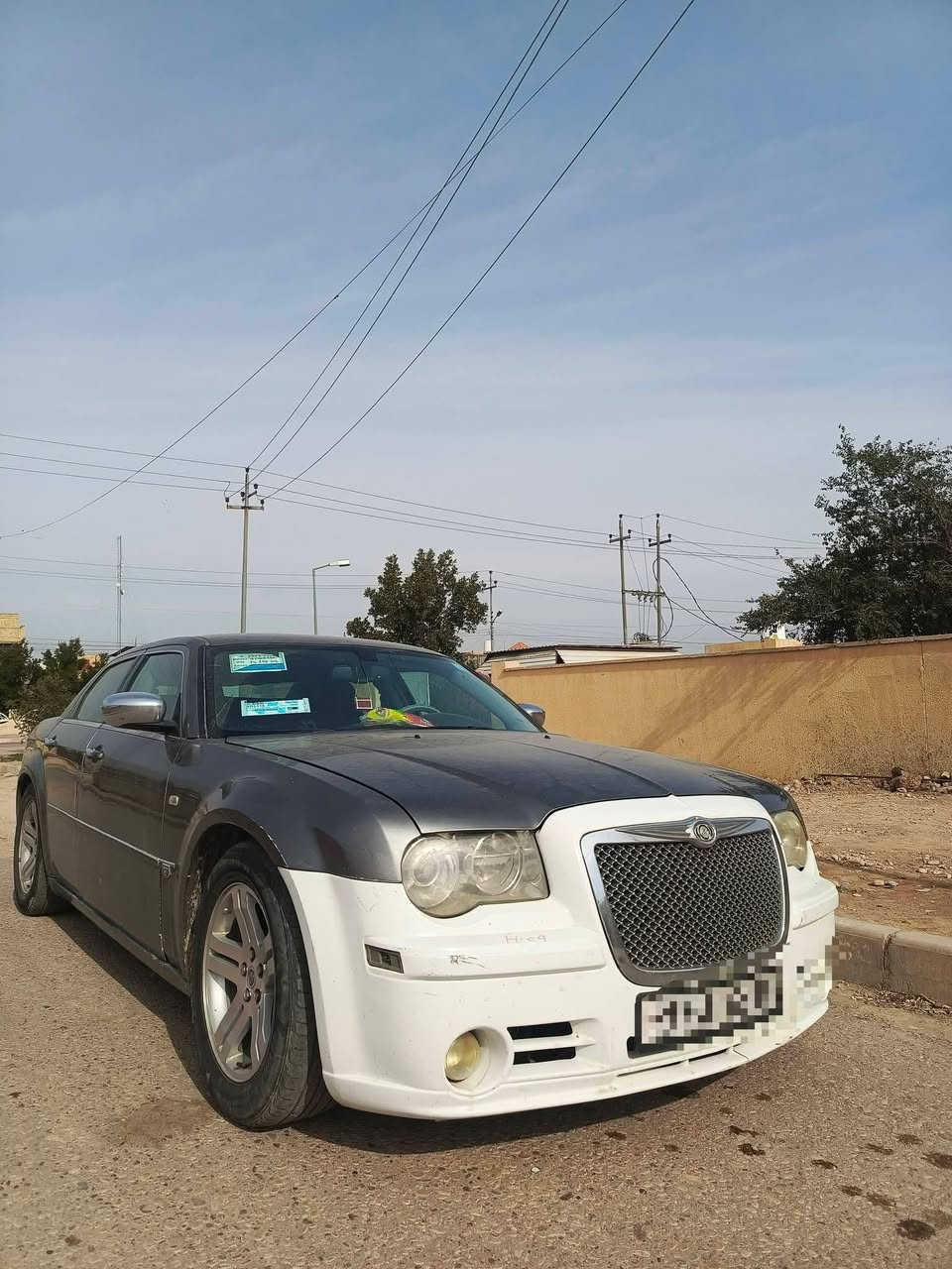 السلام عليكم مرخصه الادمن اوباما 2008هيمي كير محرك حداديه تبريد ثلج  كهربائيات كلهه كامله سستم دمام9 لايت زنون بيهه فقط دبل الخلفي فقط السياره جاهزه وكامله السعر 38 وبيهه مجال للمعلومه السياره محرك جان كاز ومتحور بانزين  اتصل وتدلل ***********
