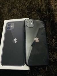 آيفون ١١ • ١٢٨ • بطارية ٧٤