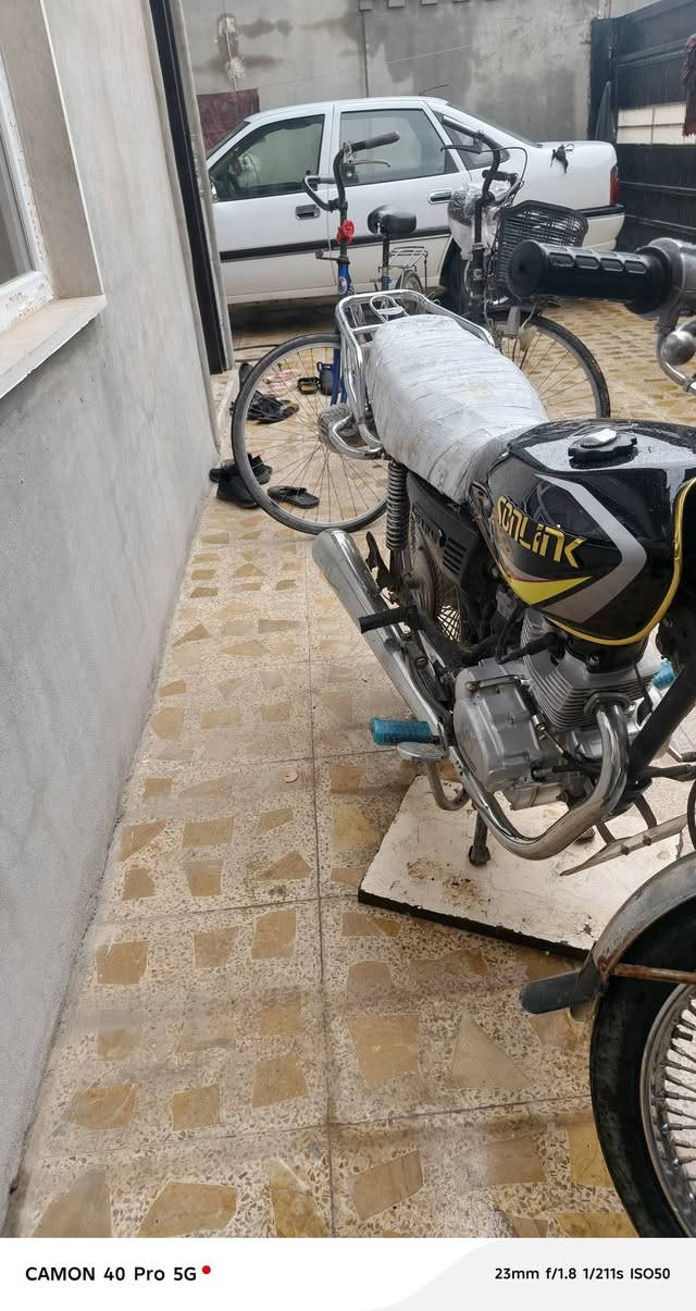 🔴ماطور للبيع تايكر اربعه كير محرك 125المحرحك مفتوح مره وحده كهربائيات شغاله فول هندر واحد يشتغل بي اوراق كمركيه ومكاتبه الرقم:***********.العنوان كركوك حي الزوراء.السعر 400الف وبي مجال انشاء الله
