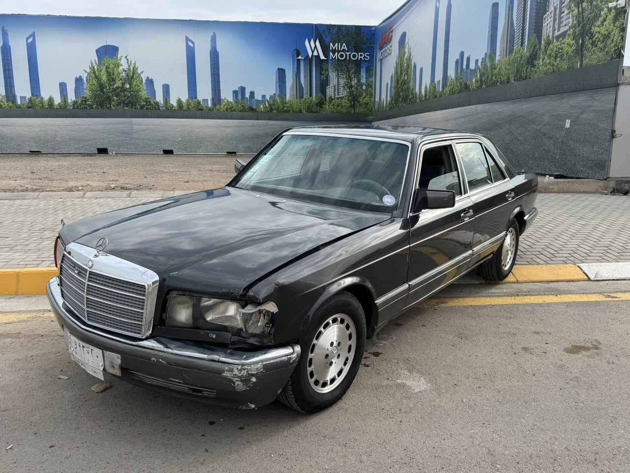 مارسدي ٨٩ محور كير ومحرك ملكه سياره بيه ضربه واضحهيم لايت سعره ٤٥ قفل
***********
