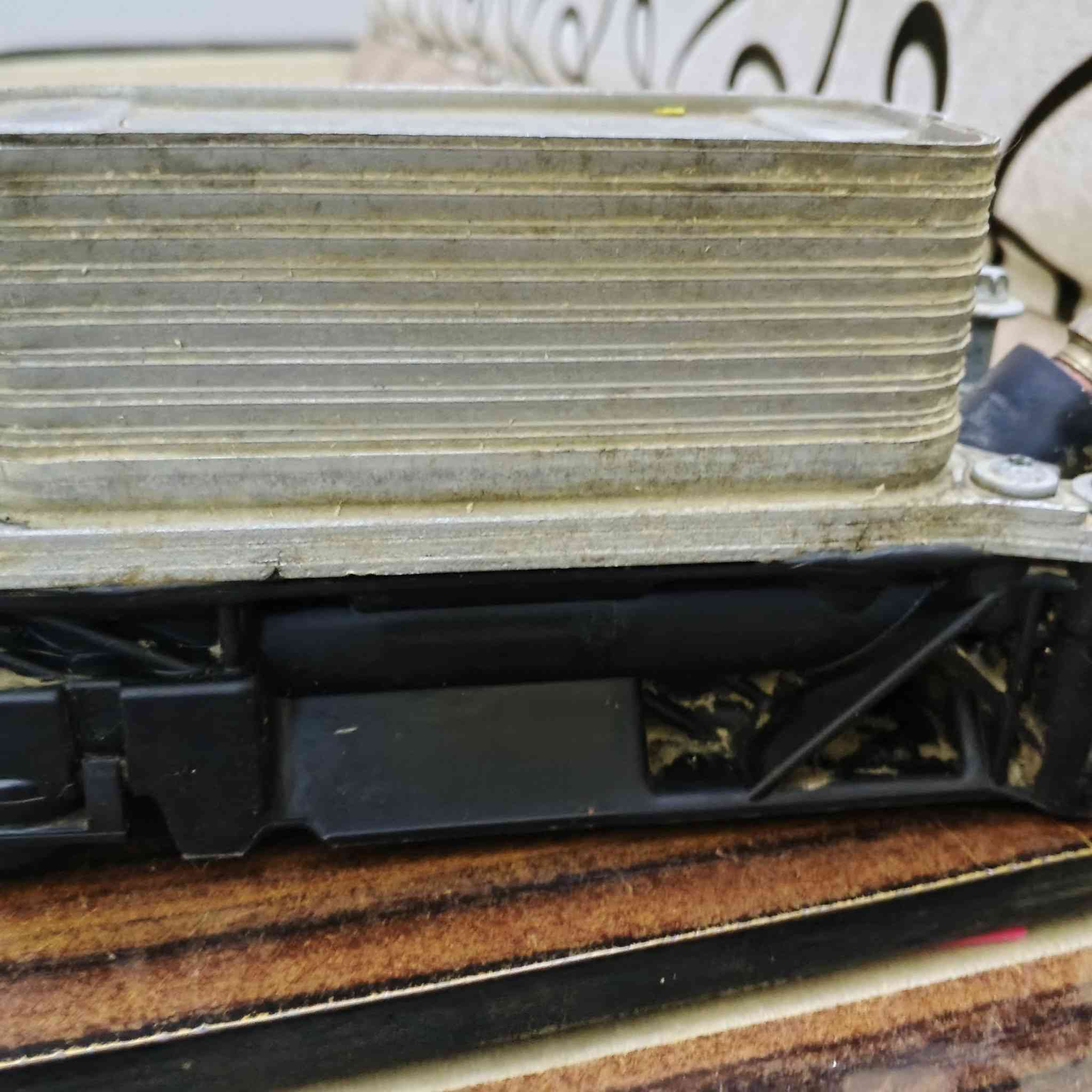 سلام عليكم
براد زيت محرك 3.6
اصلي مو تجاري اخوان 
***********
مكانة ذي قار سوق الشيوخ
