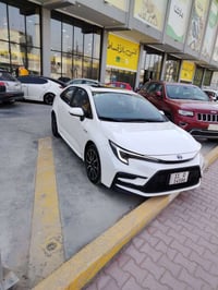 كورولا 2024 فول مواصفات خليجي هايبرت بصمه تشغيل وابواب ووصندوق سلايد ف...