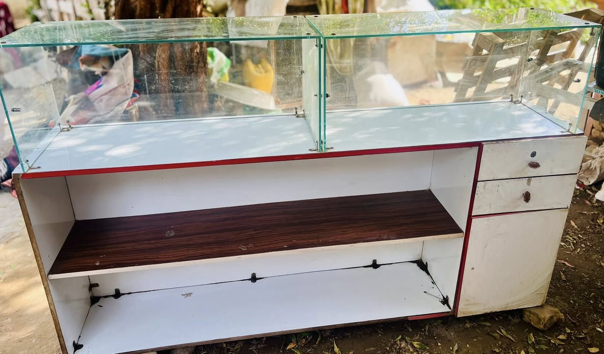 السلام عليكم ميز للبيع نضيف جداً ما مستخدم مكان ماعندي 100 وبي مجال عنوان عباسية


**إذا كنت صاحب هذا الإعلان وتريد حذفه لأي سبب، رجاءا أرسل رسالة إلى الدعم الفني**