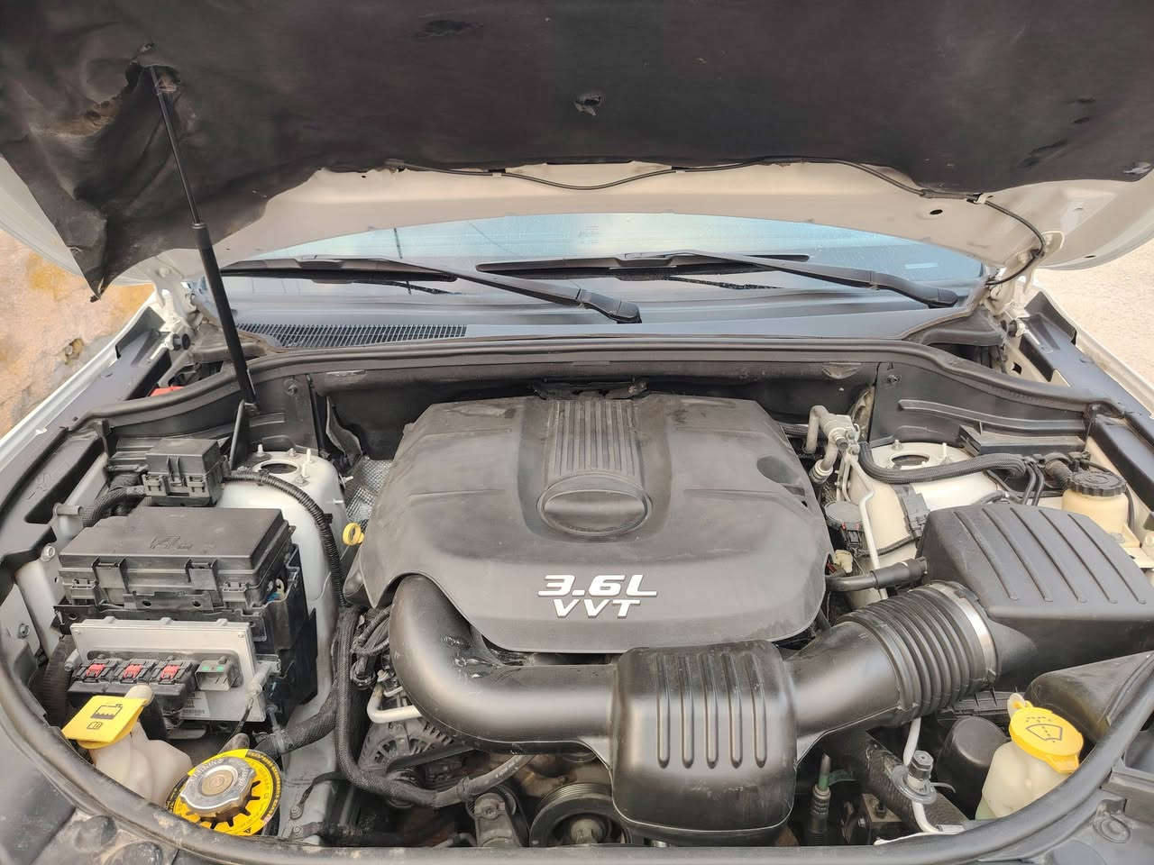 السلام عليكم
للبيع سياره جيب شيروكي موديل 2013 خليجي مكفوله كفاله عامه ماشيه 79 الف فتحه سقف فور ويل كشن جلد كامره دواره  رقم 📱 انكليزي بسمي   مداور ثاني يوم 
السياره جديده كلش  السعر 200 
غير متواجد عل الفيس للاستفسار التواصل عبر الرقم 
***********
***********
