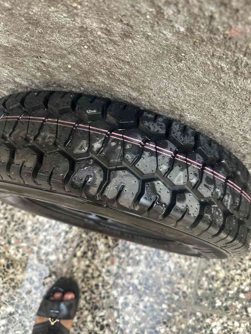 زوج تايرات بنكو نثيه  ***********            سعر10000 الف
