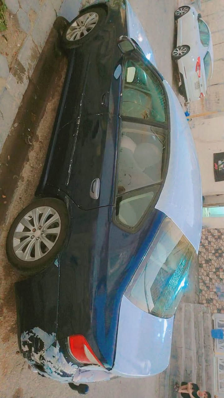 سوبارو موديل 2007 رقم بغداد كير ومكينة ونجي الحديث حاويهالسيارة جاهزه فقط يراد صبغ دعاميات السعر 45 مكان السيارة النجف وآسف على الاطالة ***********
