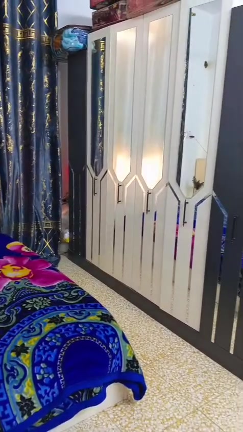 غرفه نضيفه جديده استعمال قليل ب600 وبيها مجال


**إذا كنت صاحب هذا الإعلان وتريد حذفه لأي سبب، رجاءا أرسل رسالة إلى الدعم الفني**
