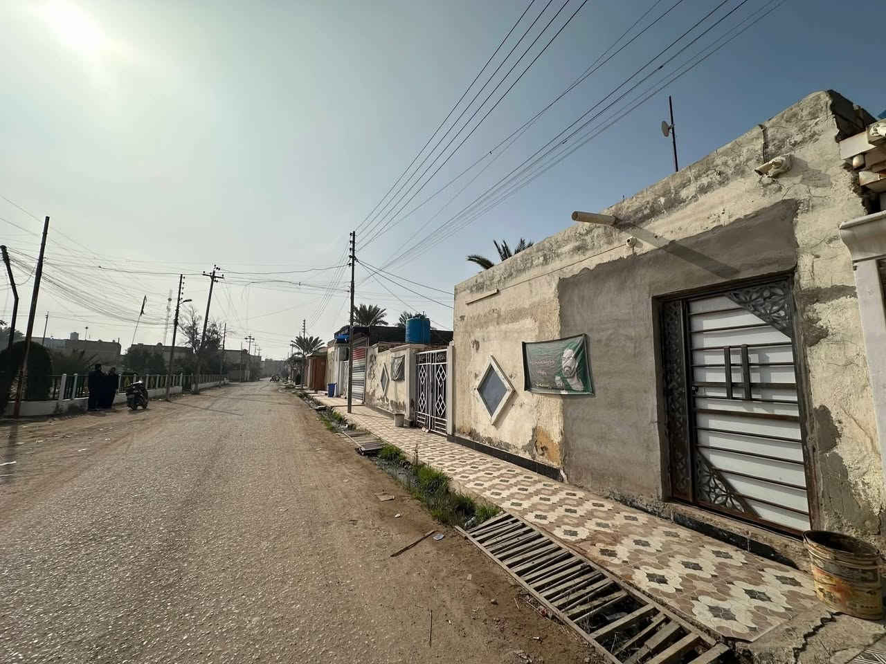 للبيع دار سكني طابو صرف
الموقع: قلعة السكر _حي العسكري
مساحة :300م
للاستفسار واتساب 
***********
