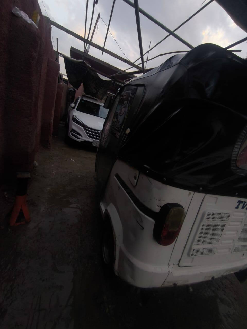 تكتك تي في اس البيع موديل 2020تكتك خير من الله سعر 2500وبيها مجال الشراي.. نقص ورقه وتكفلك بيه قانونيه وعشائرياً من صرقه ***********
