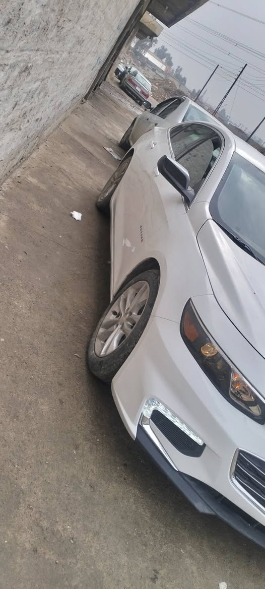 السلام عليكم ورحمة الله وبركاته
للبيع ماليبو موديل 2016 لون ابيض صورها كدامكم مع صورة السونار هم وياها رايدها ب 87 وبيها مجال العنوان الموصل 
رقم الهاتف بي واتساب ‏‪***********‬‏
