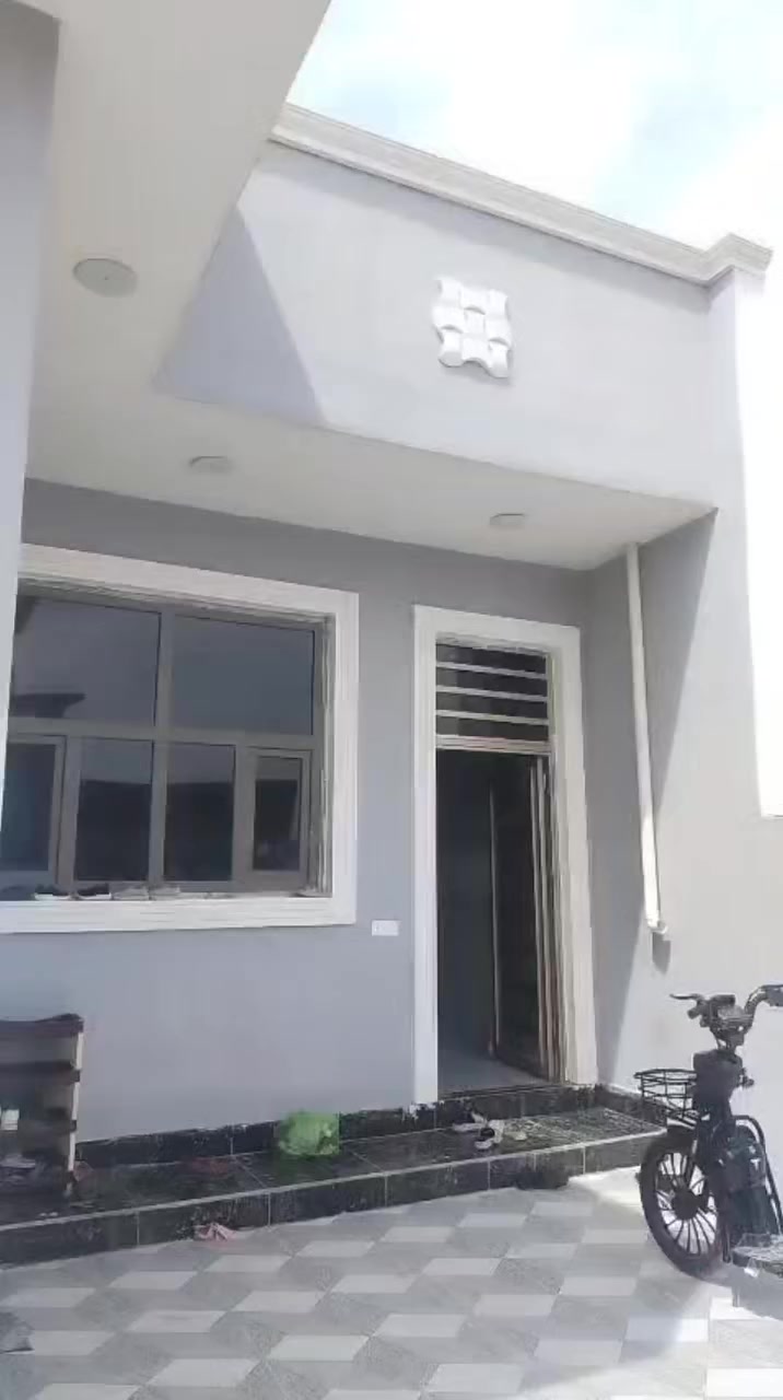 دار للبيع طابو صرف المساحه ٢٠٠م شرقي بعقوبه باب الدرب
غرفتين وصاله واستقبال ومطبخ بيت حديث
الدار مطلوب إسكان ٥٠ مليون تفاصيل تواصل ع رقم ***********
