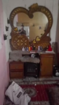 غرفه نضيفه ام الملحق نضيفه ٦بيبان مكانهه الدهله السعر ٣٥٠رقم 077352592...