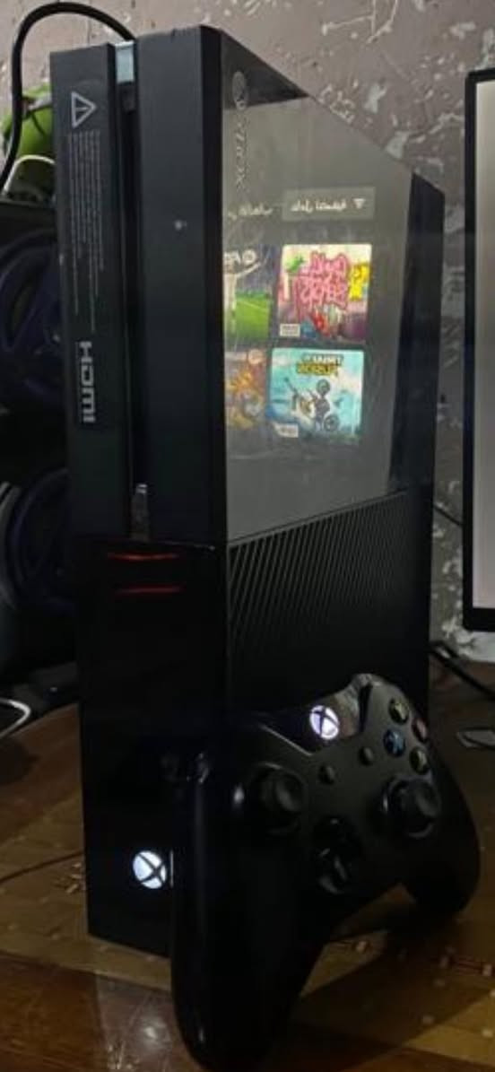 عندي اكس بوكس Xbox one كلش نظيف هارد 500 وياه 2جوستكات الاصليات.
رايده ب 140 الف مكاني بغداد ***********// متواجد واتس اب
